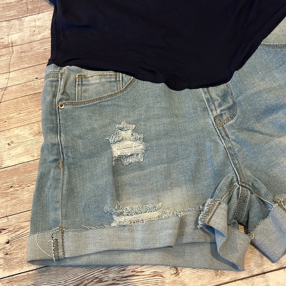PinkBlush Light Blue Distressed Cuffed Hem Maternity Full Panel Jean Shorts - Picture 5 of 10